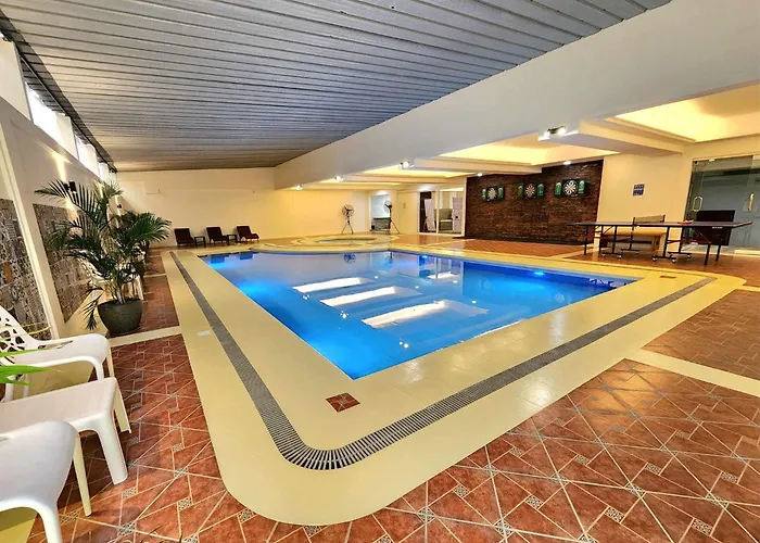 Burgundy Mckinley Place Service Apartment